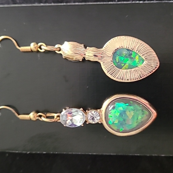 - Blue Dangle  Earrings - Picture 3 of 4